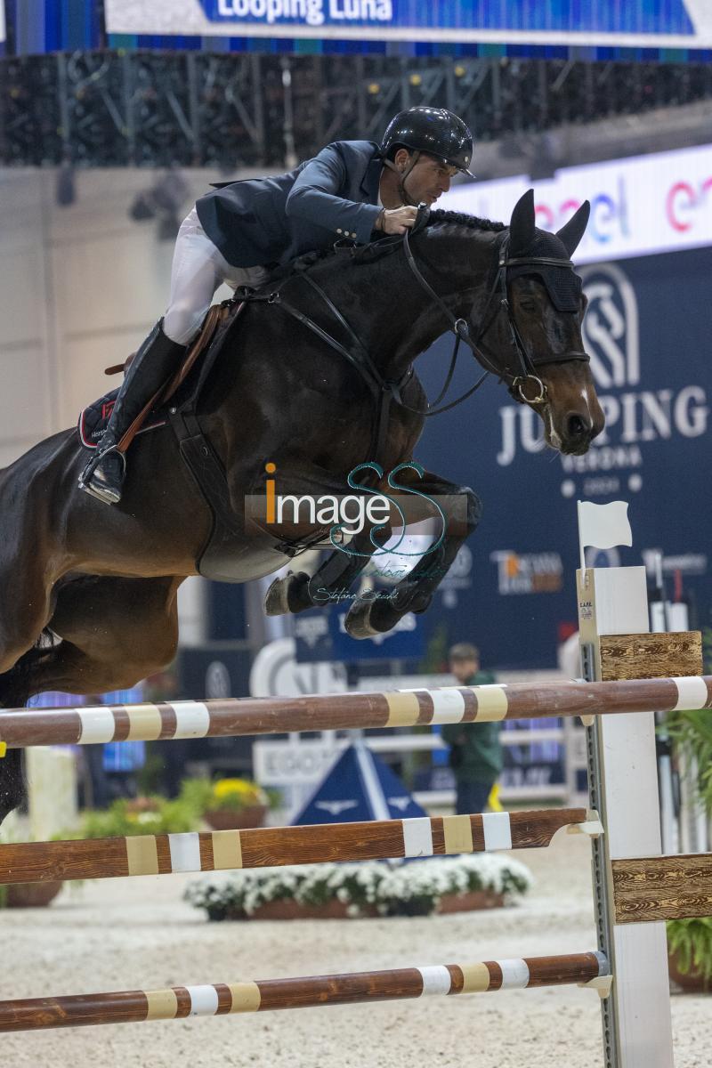 Guerdat Steve (SUI) riding Looping Luna_Verona_20241109_SS358044.jpg